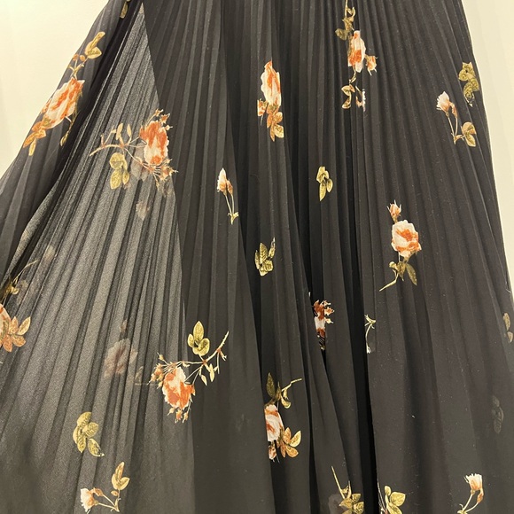 Wilfred skirt - Picture 3 of 3